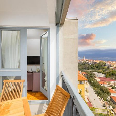 Apartman Leona Apartment Vrbnik Exterior photo