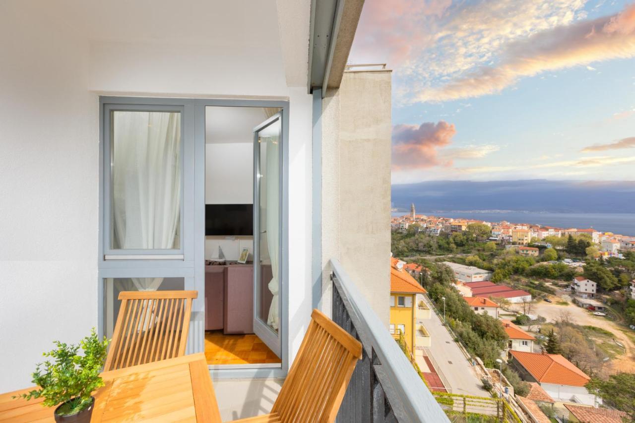 Apartman Leona Apartment Vrbnik Exterior photo